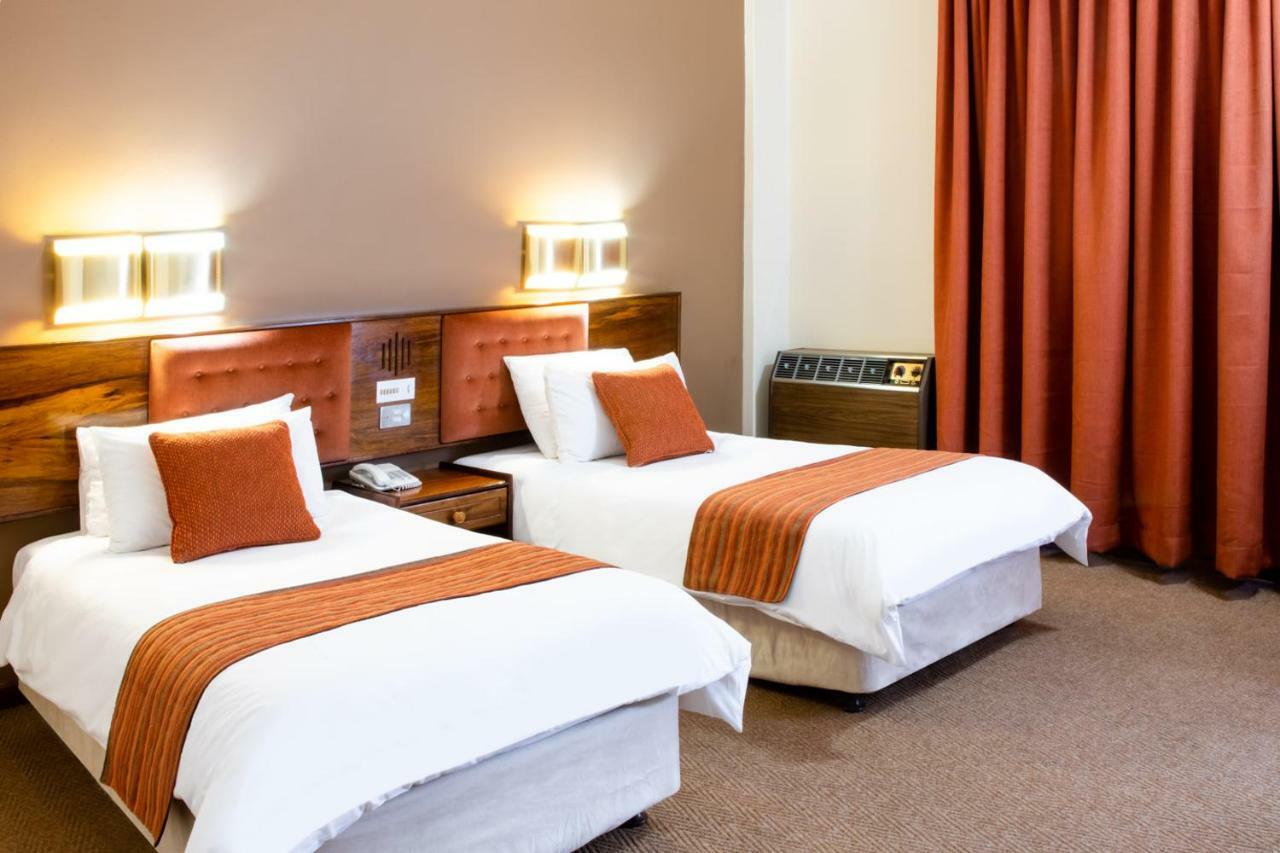 Elgro Hotel Potchefstroom Exterior foto